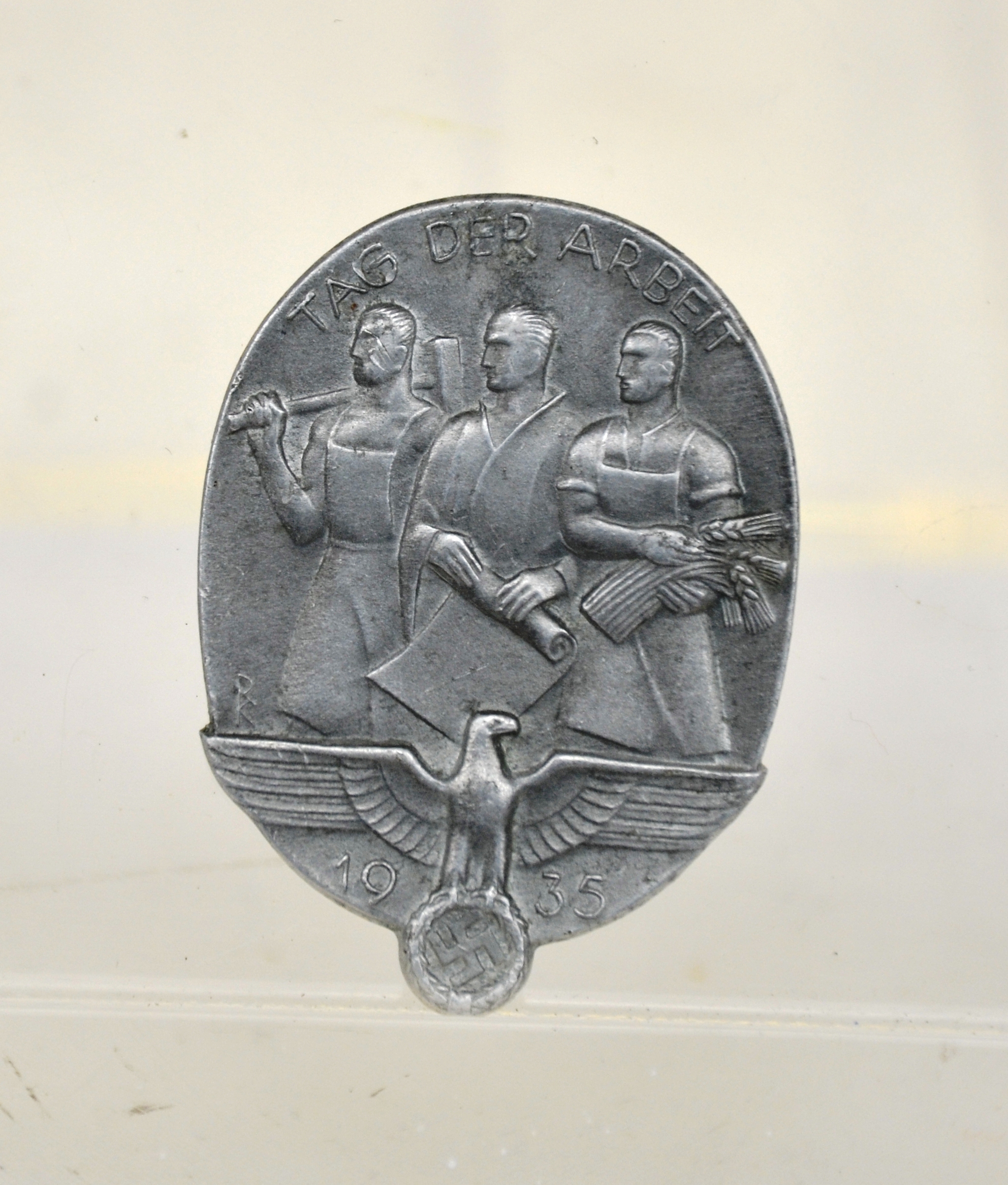 WW2 German Labour Day Badge Nazi Award Dated 1935
