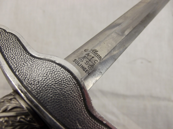 Luftwaffe 2nd pattern dagger With Hangers by Alcoso, Solingen - Image 3
