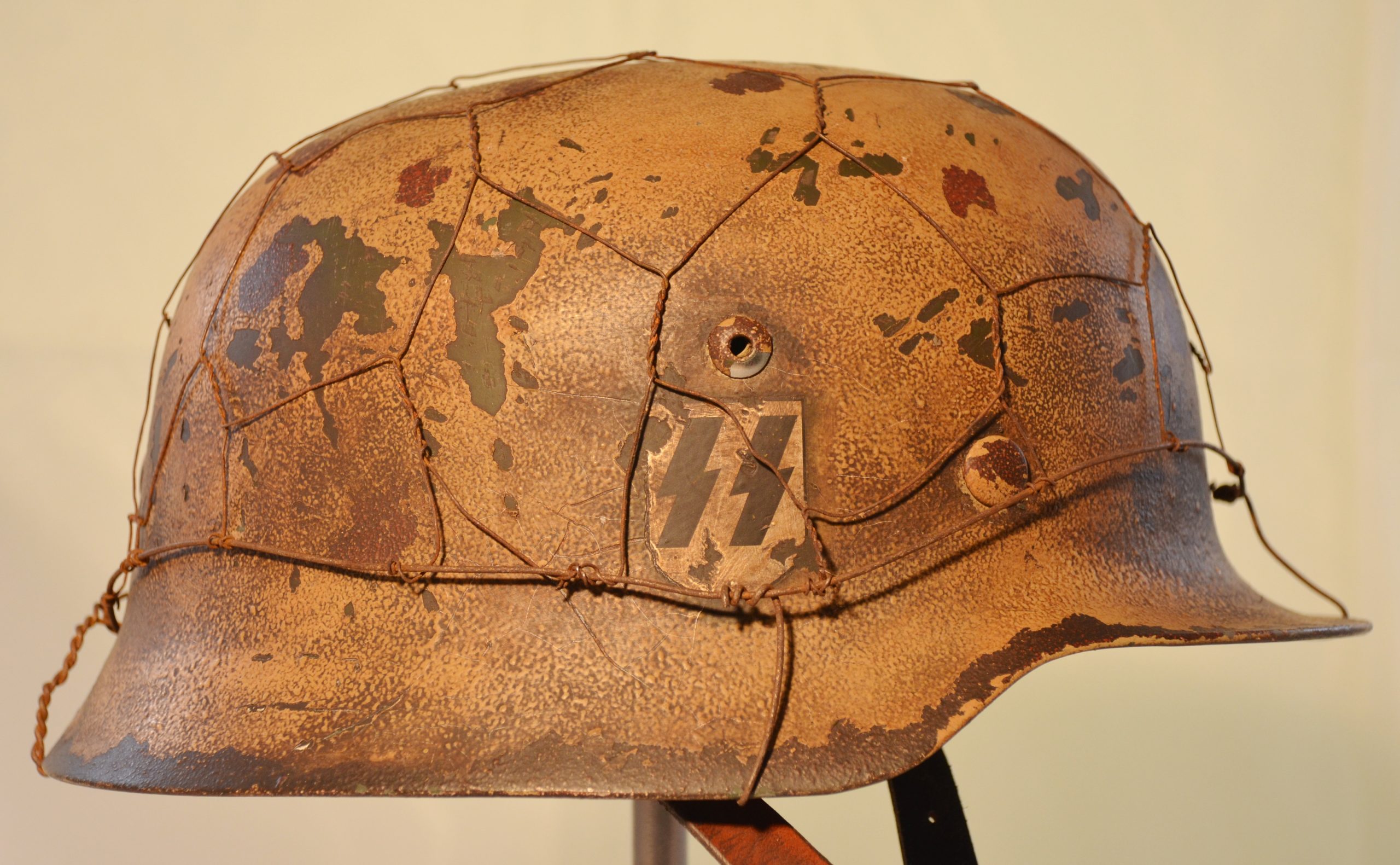 SS German Nazi M35 WW2 Wired Cammo Replica Helmet