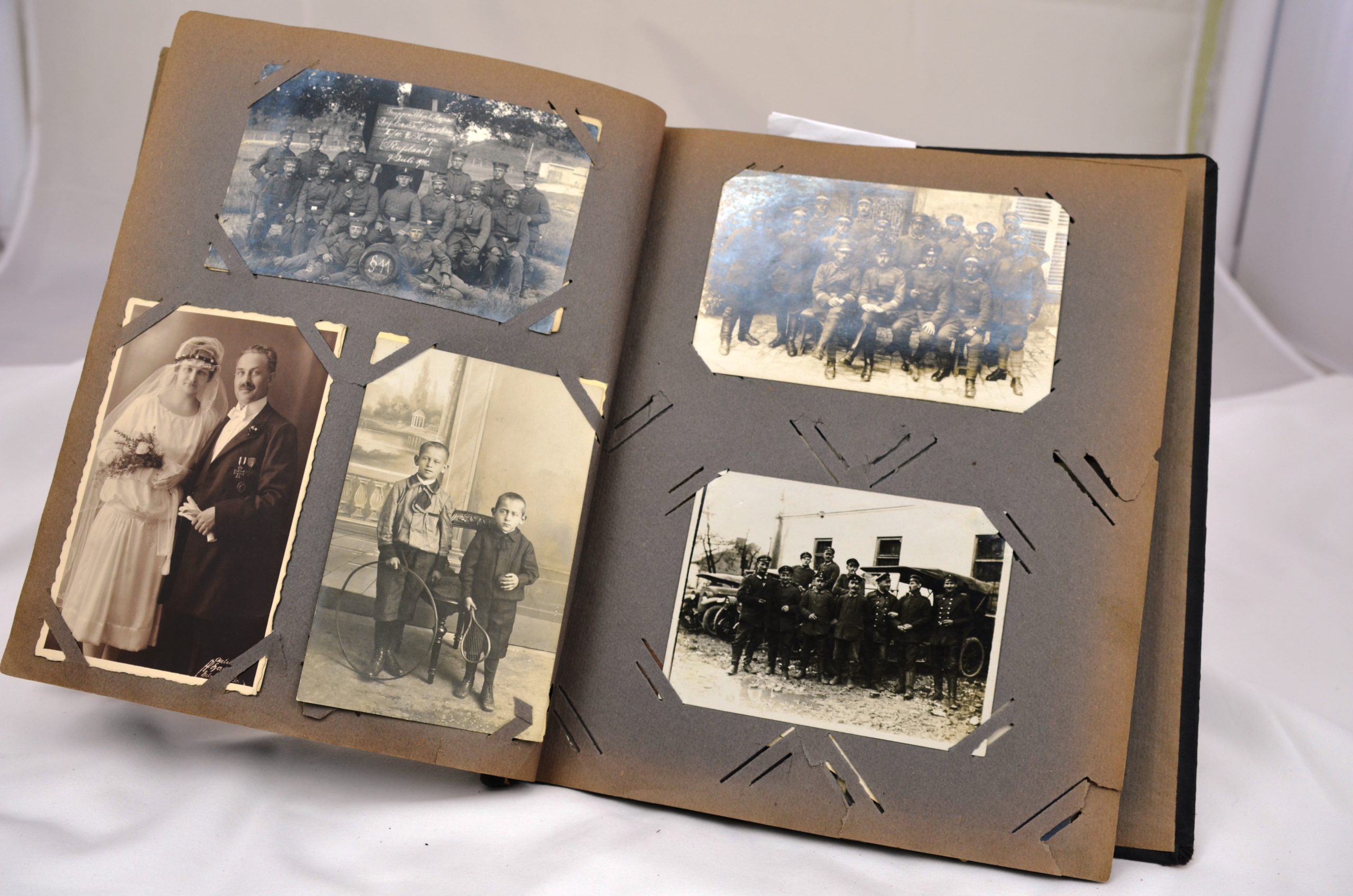 WW1 Imperial German Family Album Including Unit Pics Hospital Pics And Home Life Pics. 1912-1918 - Image 6