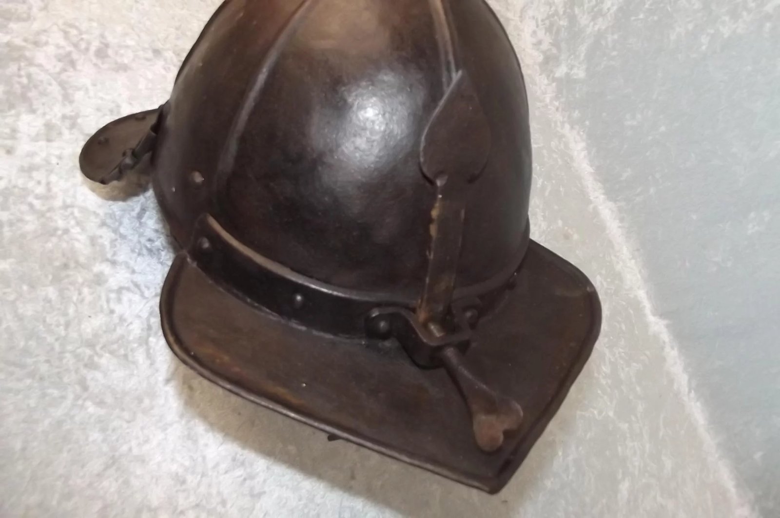17th Century English Civil War Period Zischagee Lobster Helmet - Image 7
