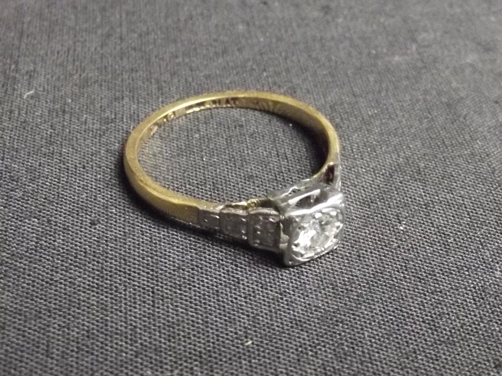 18Ct Gold And 0.25 Carat Diamond Pave Step Ring, Size N UK 6 ½ US - Image 2