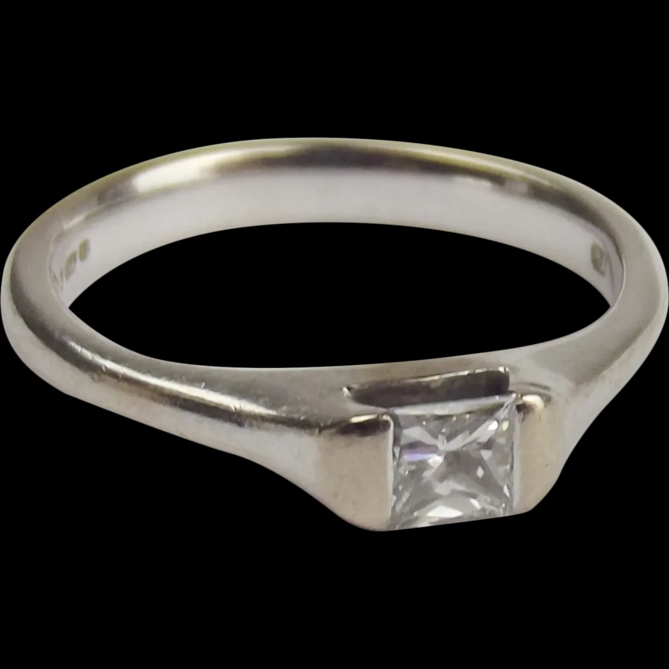 18ct White Gold Diamond Solitaire Ring UK Size M+ US 6 ¼
