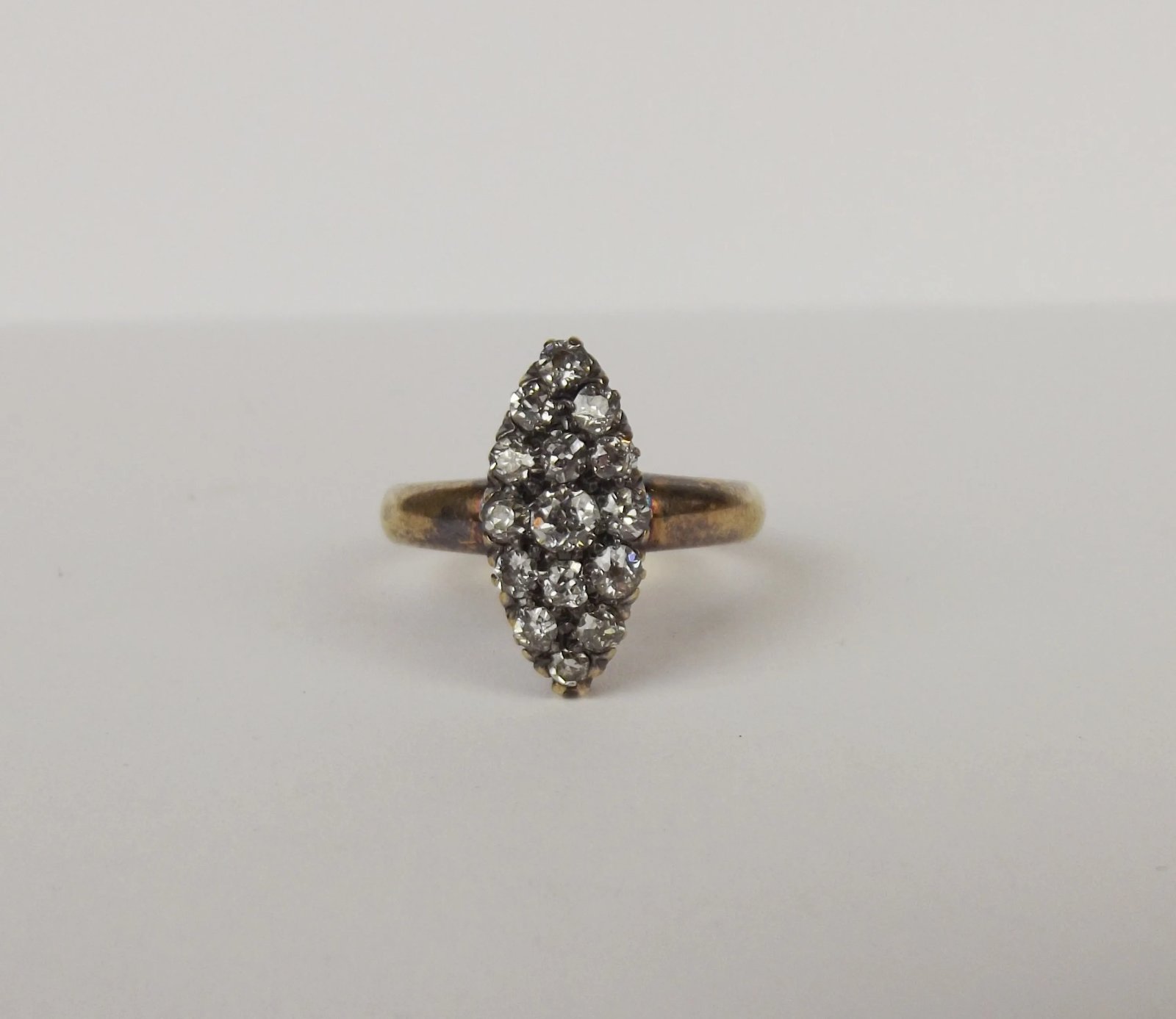 18ct Yellow Gold Diamond Cluster Ring UK Size M+ US 6 ¼
