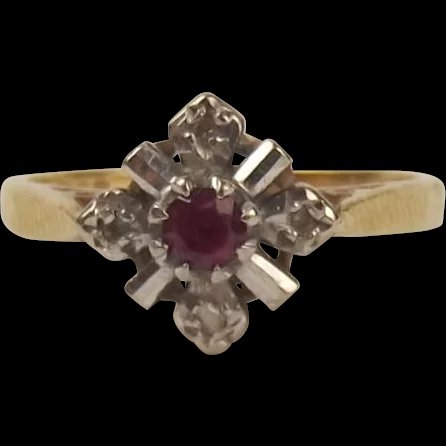 18ct Yellow Gold Ruby & Diamond Ring UK Size L+ US 6
