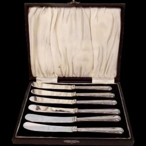 1909 London Sterling Six Silver Knife Cased Set