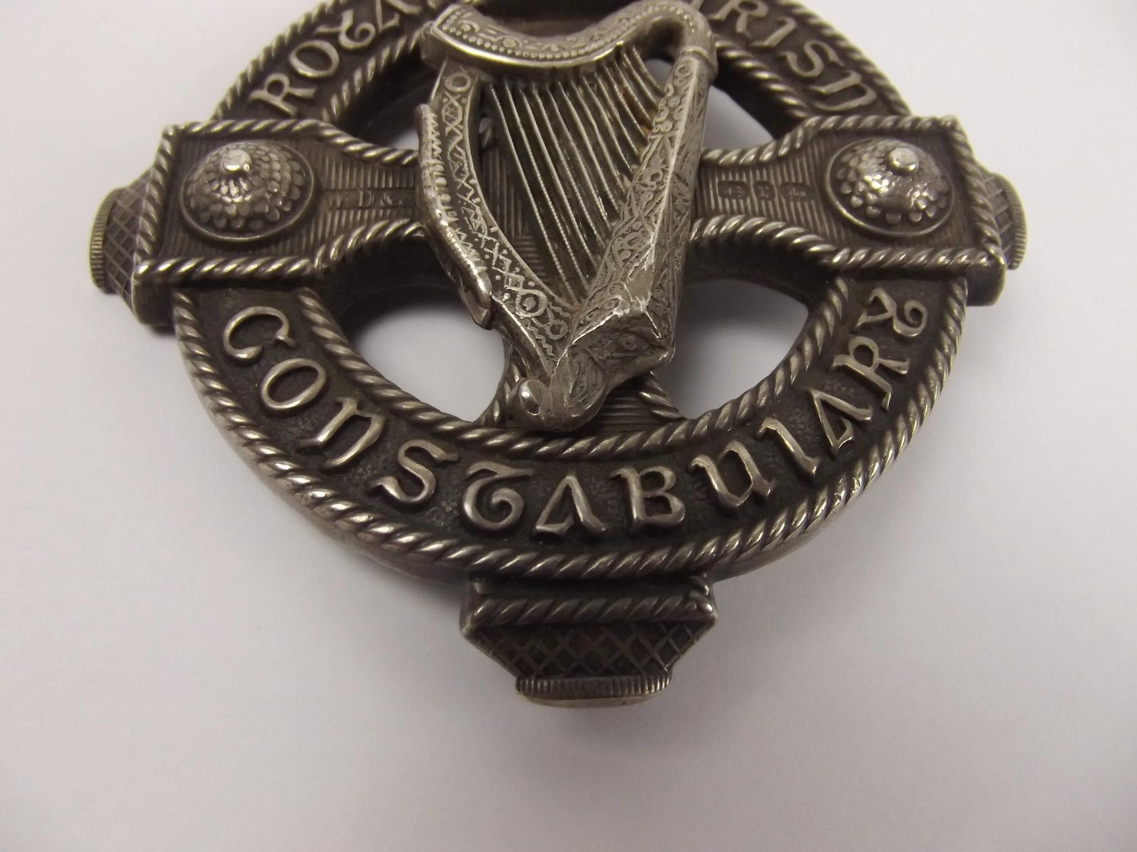 1916 Royal Irish Constabulary Senior Officer's Silver Pouch Belt Plate - Image 4