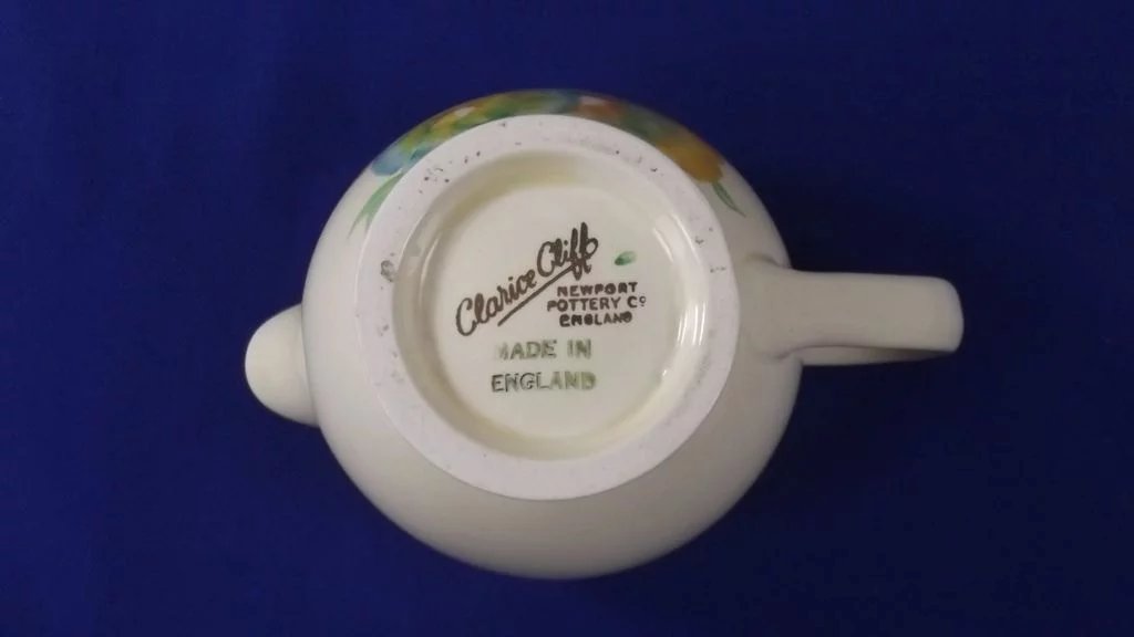 1930's Clarice Cliff Decorated Cream Jug & 5 Saucers* - Image 3