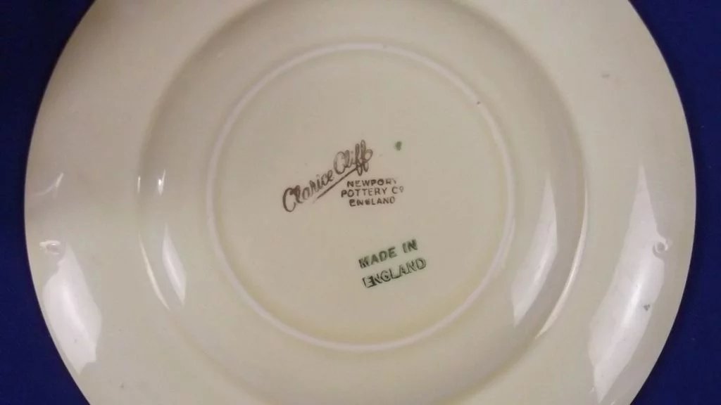 1930's Clarice Cliff Decorated Cream Jug & 5 Saucers* - Image 4