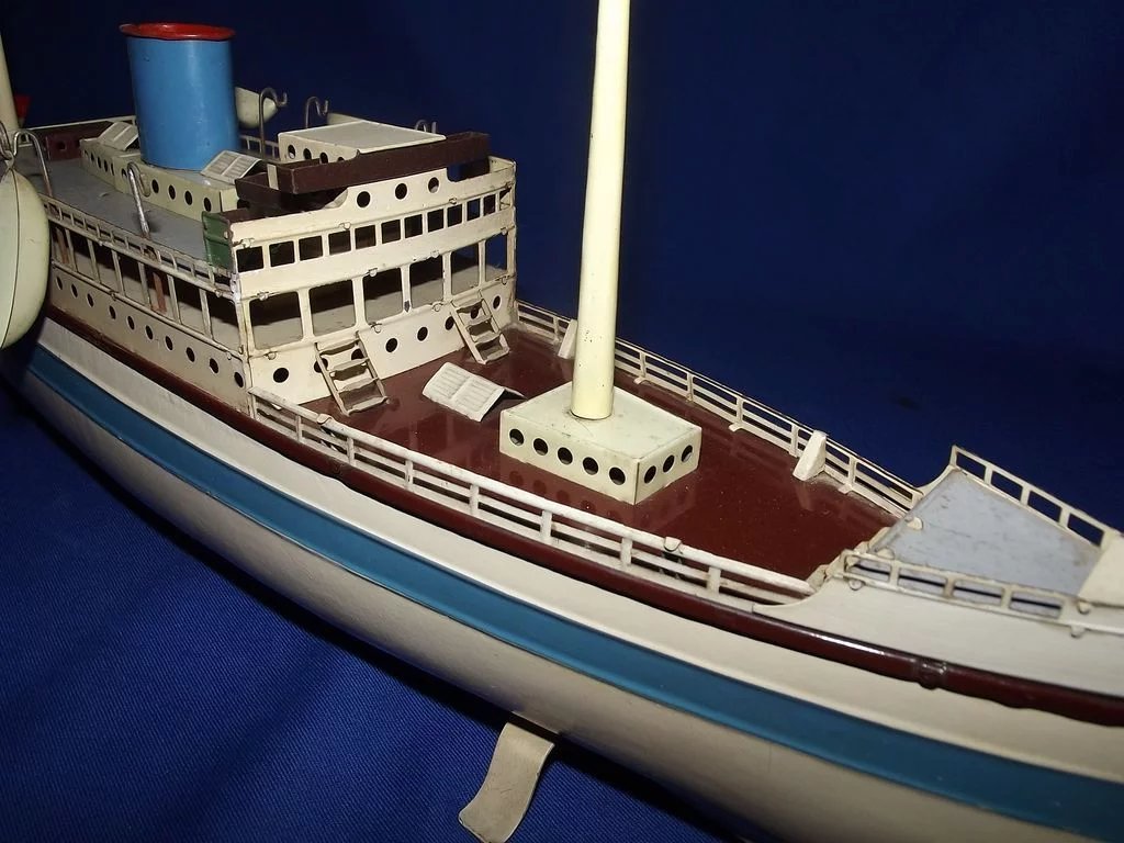 1930's Fleischmann Tinplate Clockwork Single Funnel Liner - Image 6