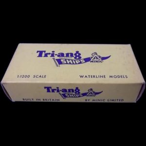 1961 - Tri-ang Ships 12 Breakwater Angle sections. Left hand with original box