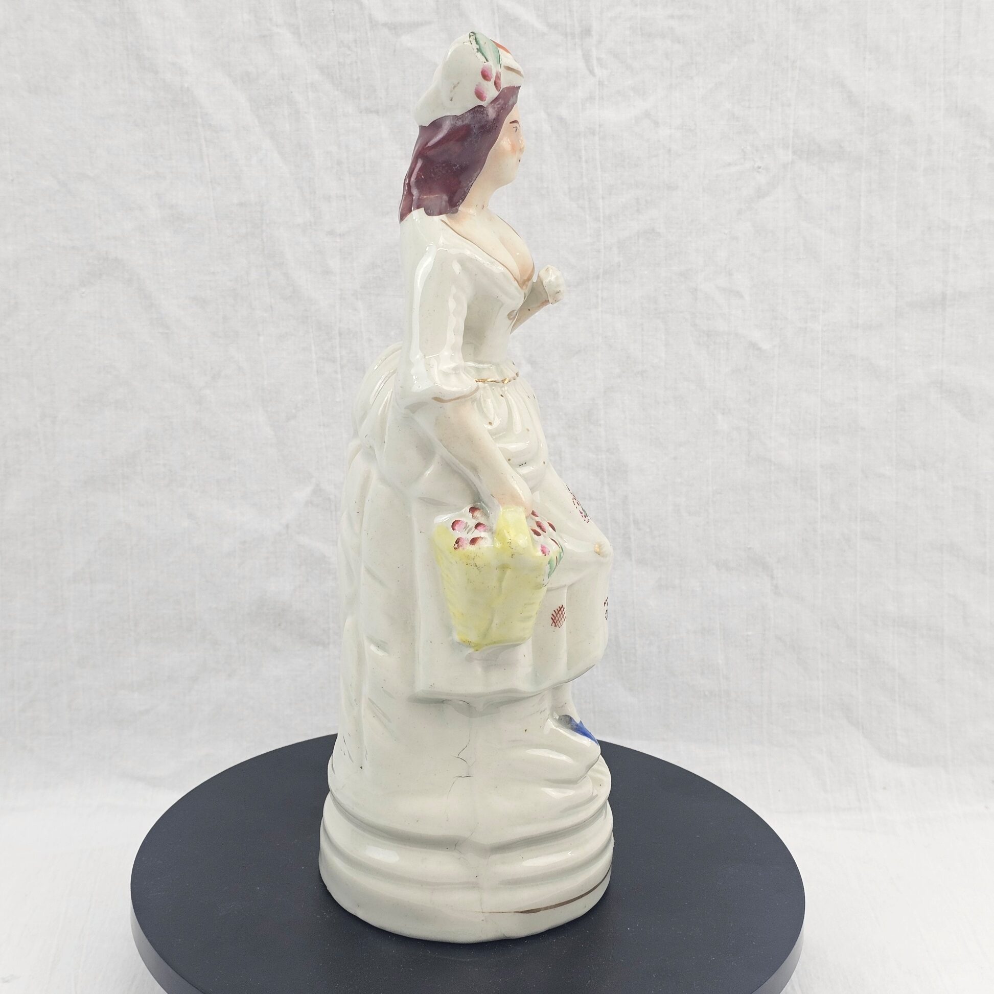 19th Century Victorian Staffordshire Pottery Figure of a Lady Fruit Seller, c.1850–1870 - Image 5