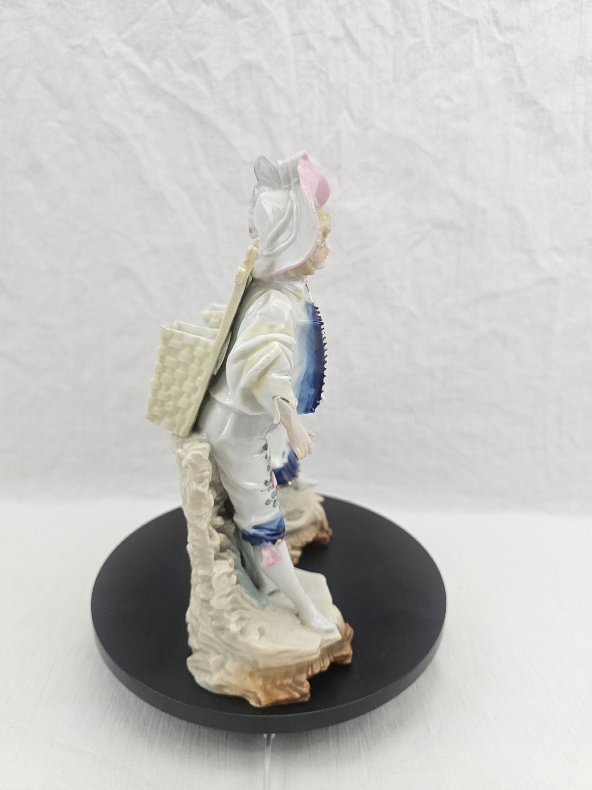 Pair of 19th Century German Thuringian Porcelain Figural Spill Vases, Rococo Revival Pastoral Couple, circa 1860–1885 - Image 4
