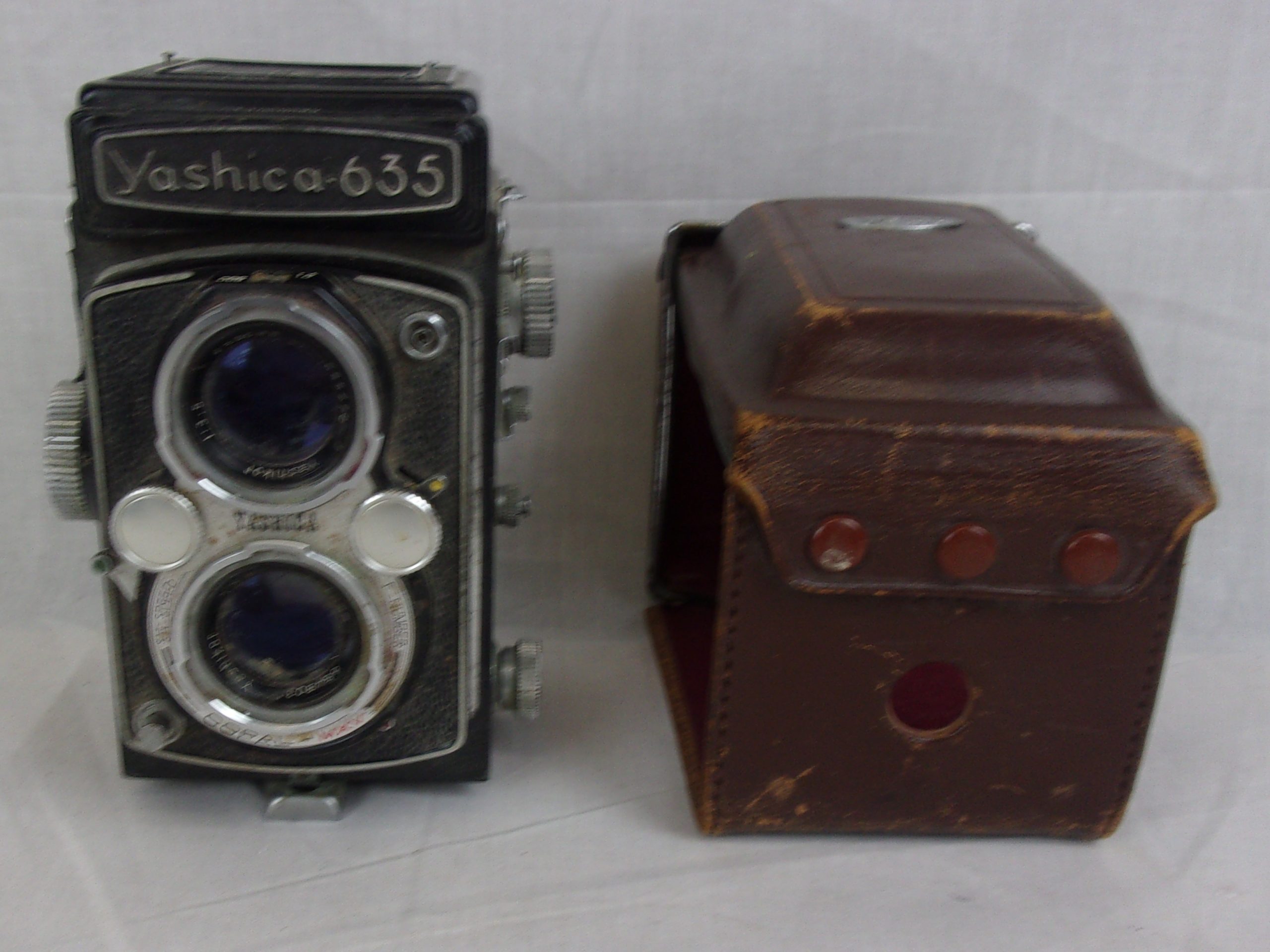 Yaschica 635 Twin Lens Reflex 120 Medium Format Camera And Case