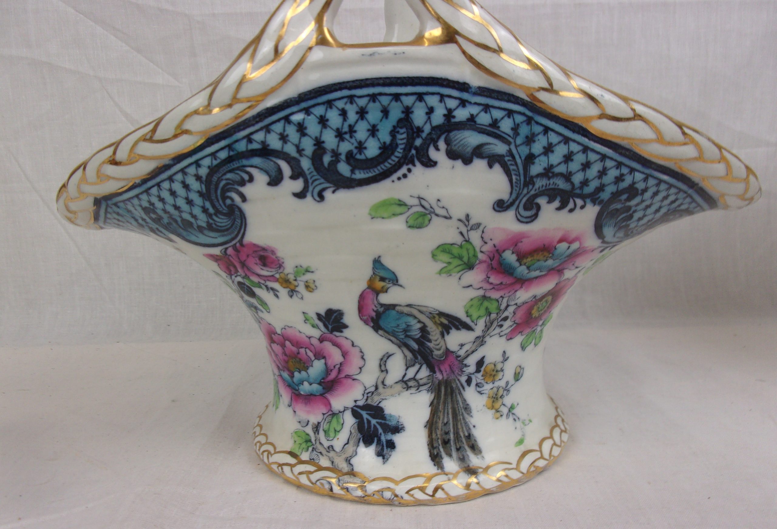 Losol Ware Basket Vase With Asiatic Pheasant - Image 4