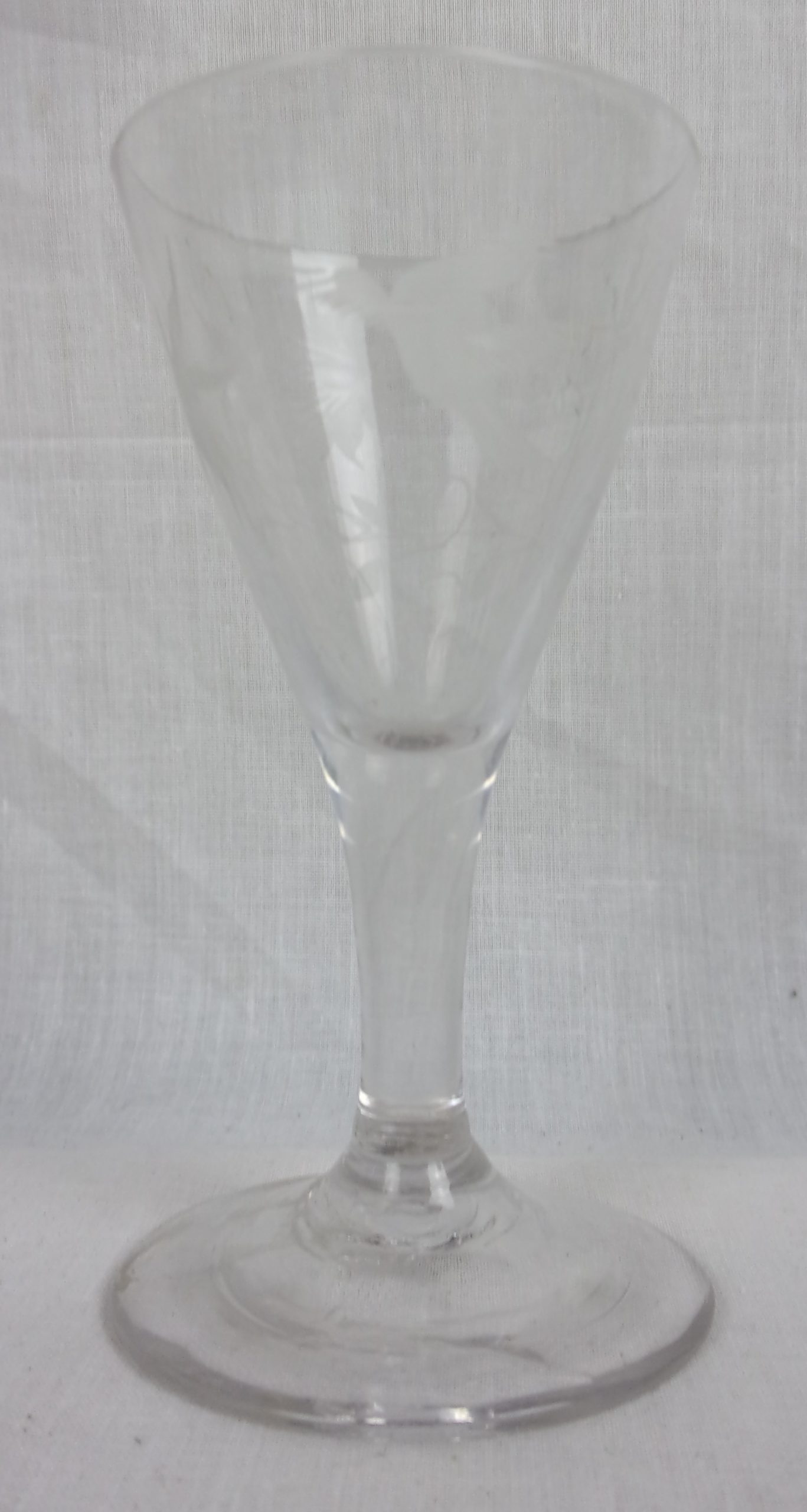 Georgian Circa 1815 Etched Flying Crane Cordial Glass - Image 7