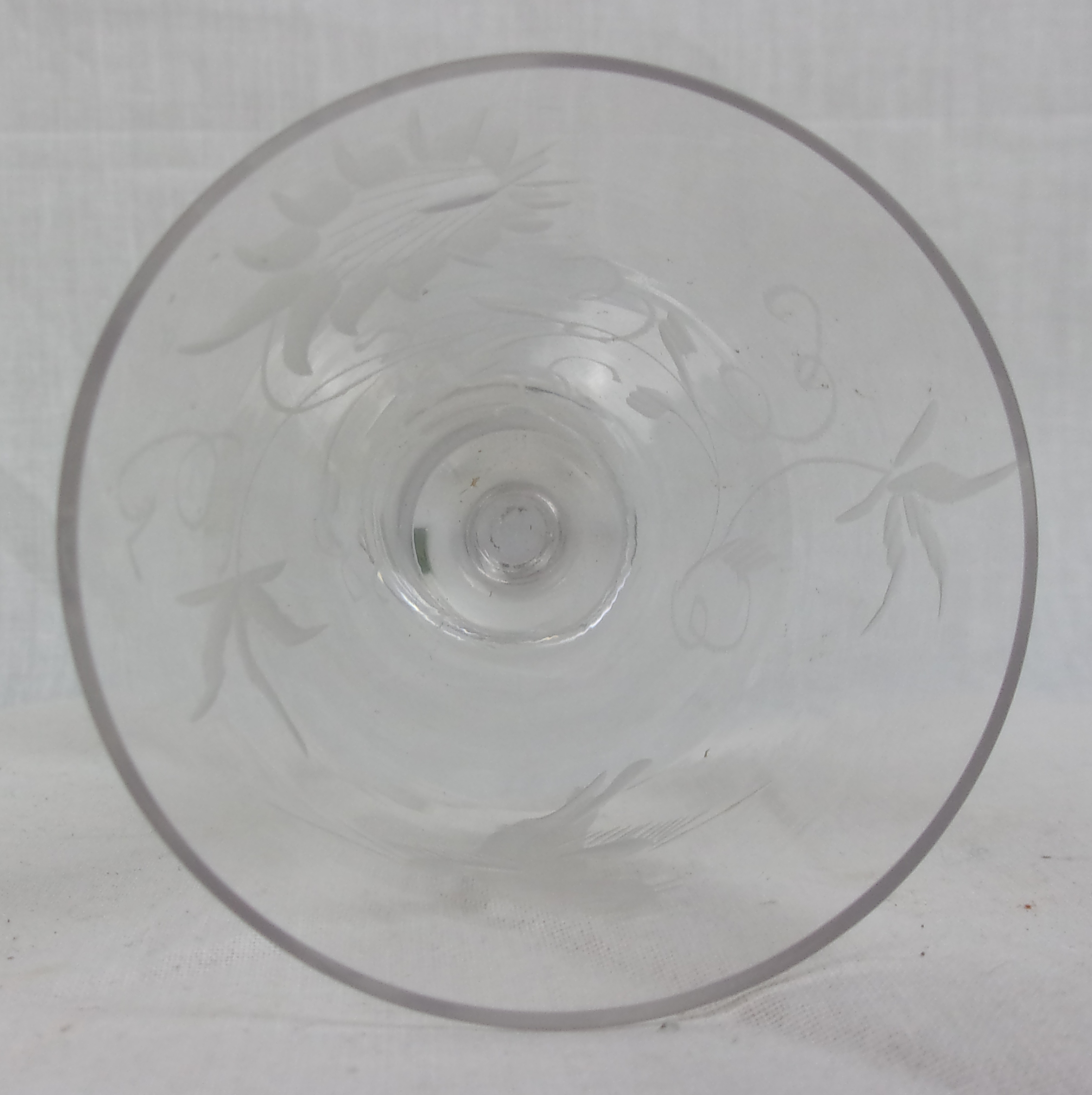 Georgian Circa 1815 Etched Flying Crane Cordial Glass - Image 3