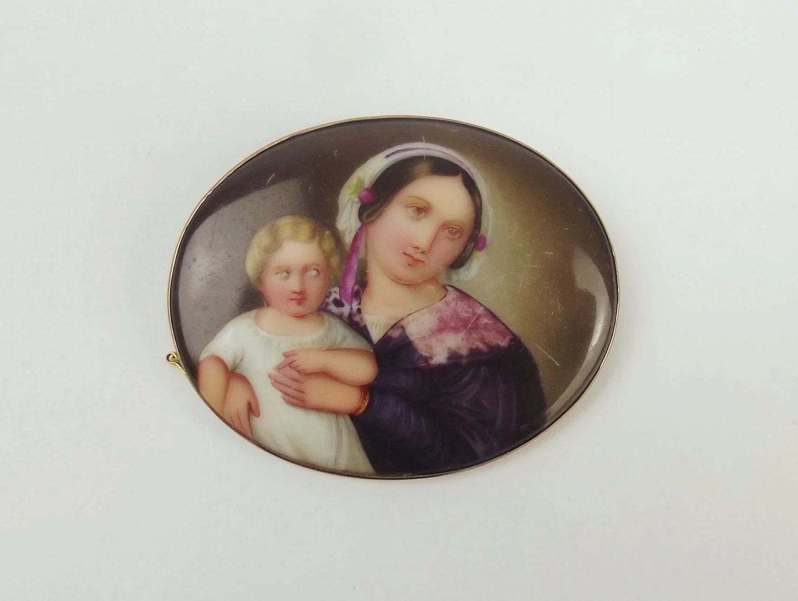 9ct Rose Gold Hand Painted Brooch - Image 2