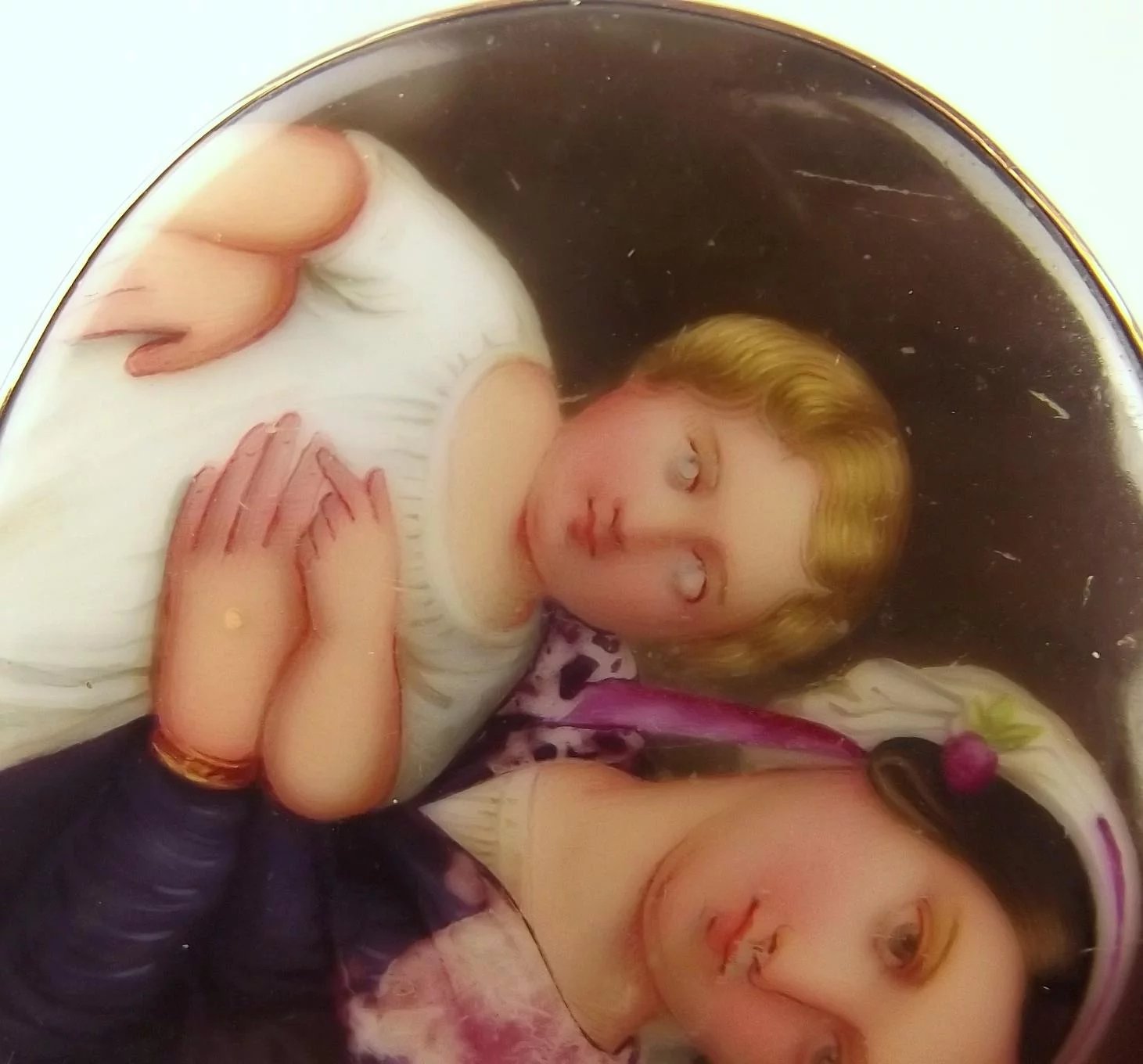9ct Rose Gold Hand Painted Brooch - Image 4