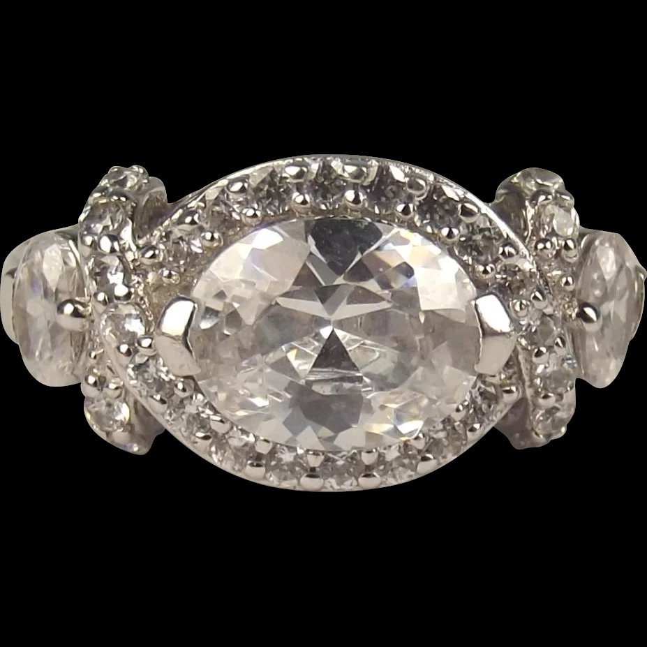 9ct White Gold Cubic Zirconia Cluster Ring UK Size P US 7 ¾