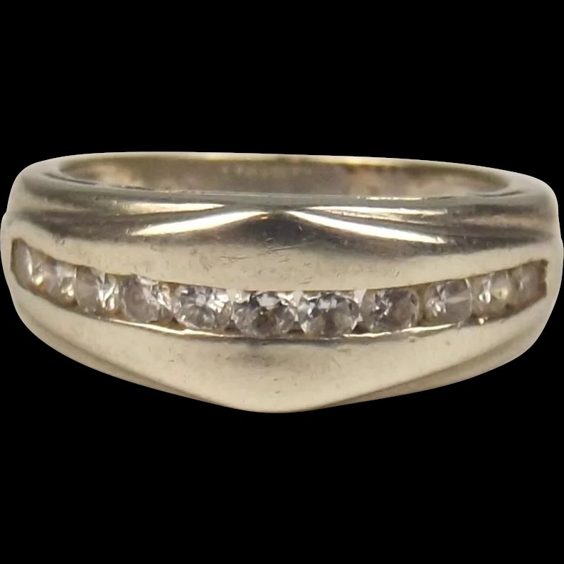 9ct White Gold Cubic Zirconia Ring UK Size L US 5 ¾