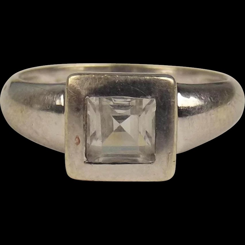 9ct White Gold White Topaz Ring UK Size N US 6 ¾