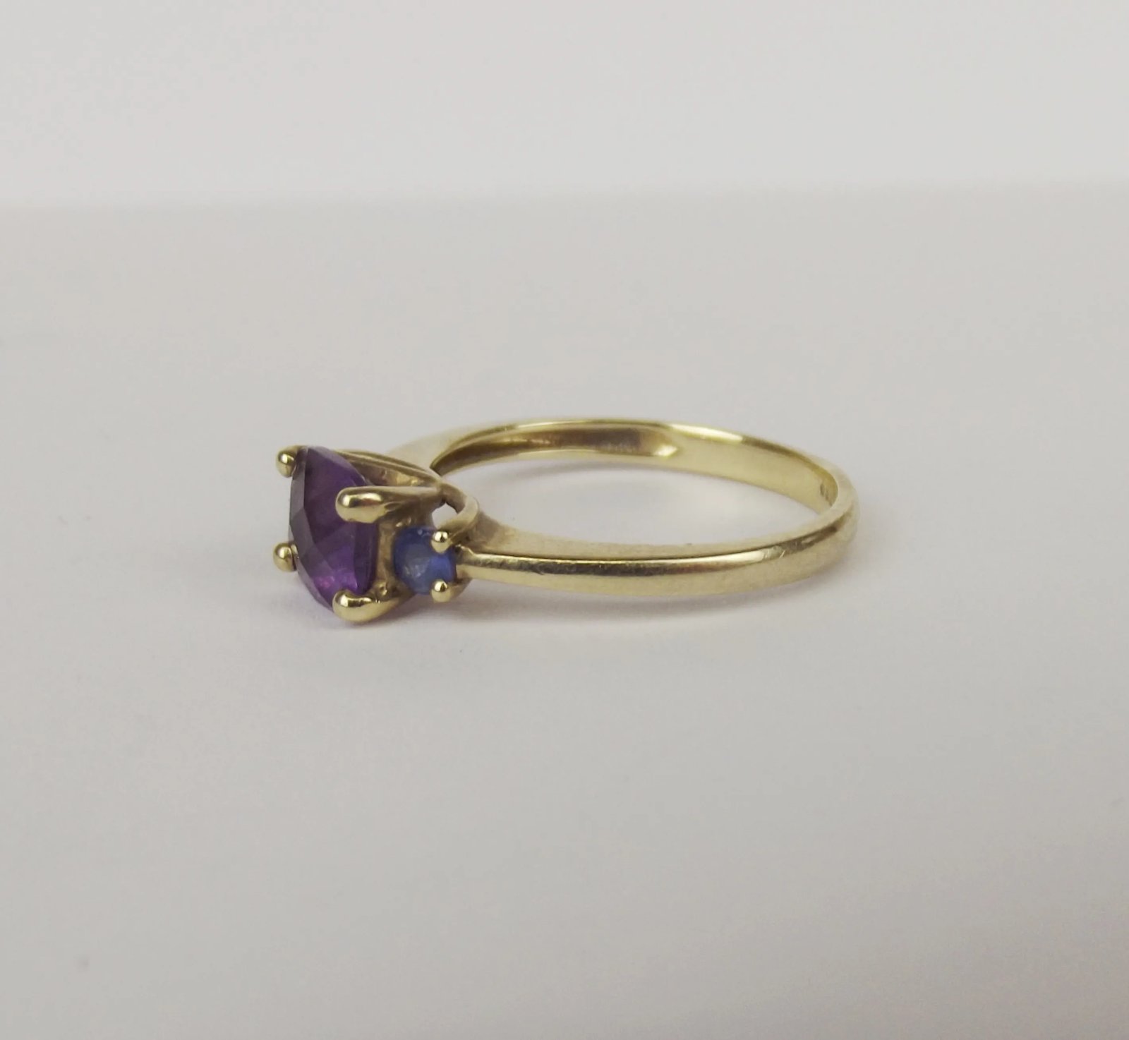 9ct Yellow Gold Amethyst & Iolite Ring UK Size N US 6 ½
