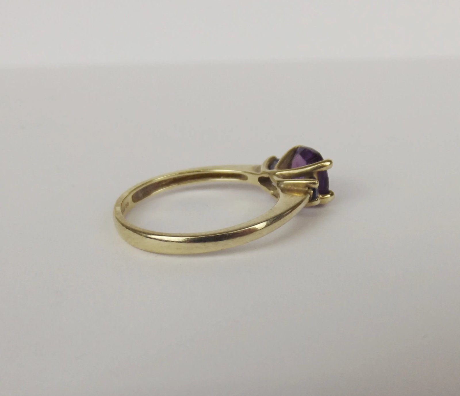 9ct Yellow Gold Amethyst & Iolite Ring UK Size N US 6 ½