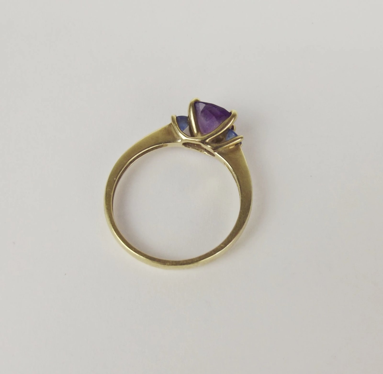 9ct Yellow Gold Amethyst & Iolite Ring UK Size N US 6 ½