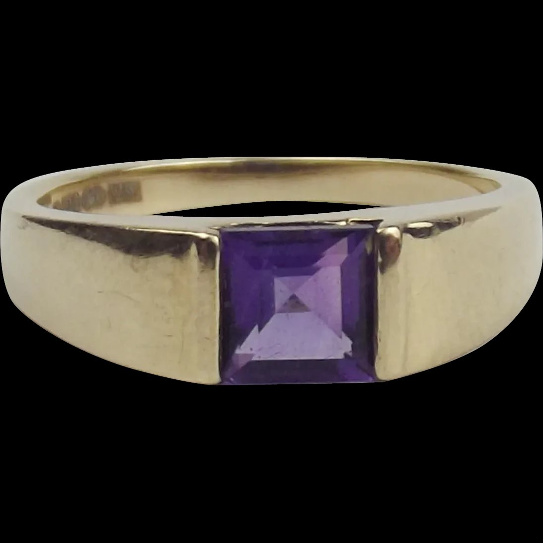 9ct Yellow Gold Amethyst Ring UK Size M US 6