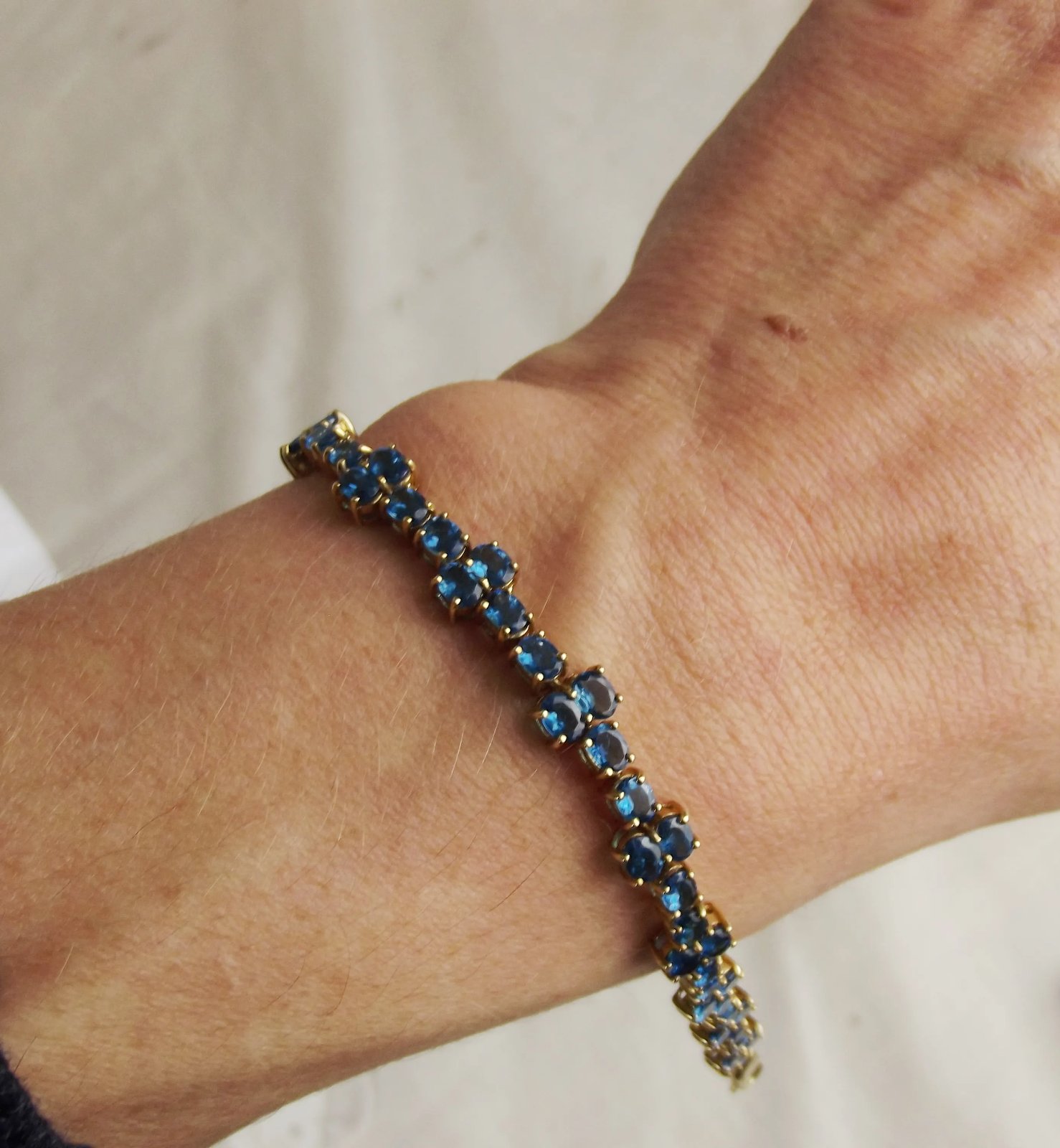 9ct Yellow Gold & Blue Glass Bracelet 19.5cm - Image 11