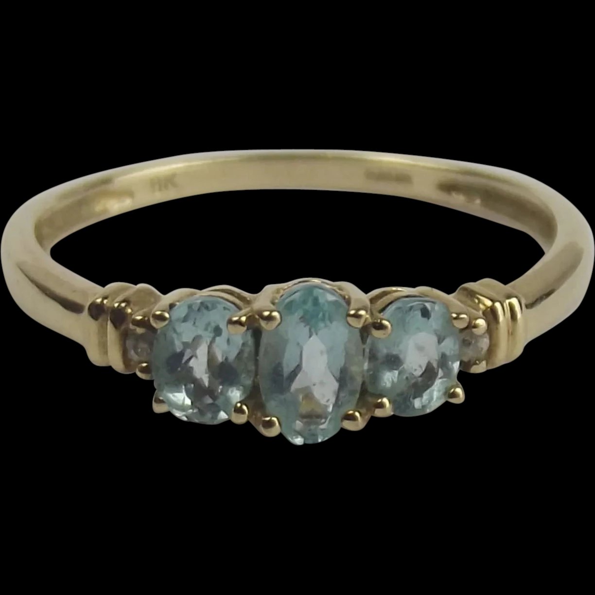 9ct Yellow Gold Blue Glass & Topaz Ring UK Size O US 7