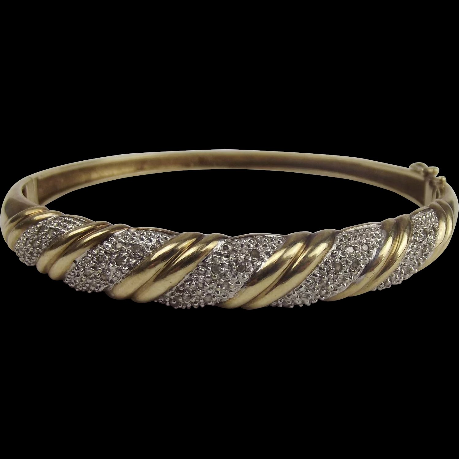 9ct Yellow Gold & Diamond Hinged Bangle