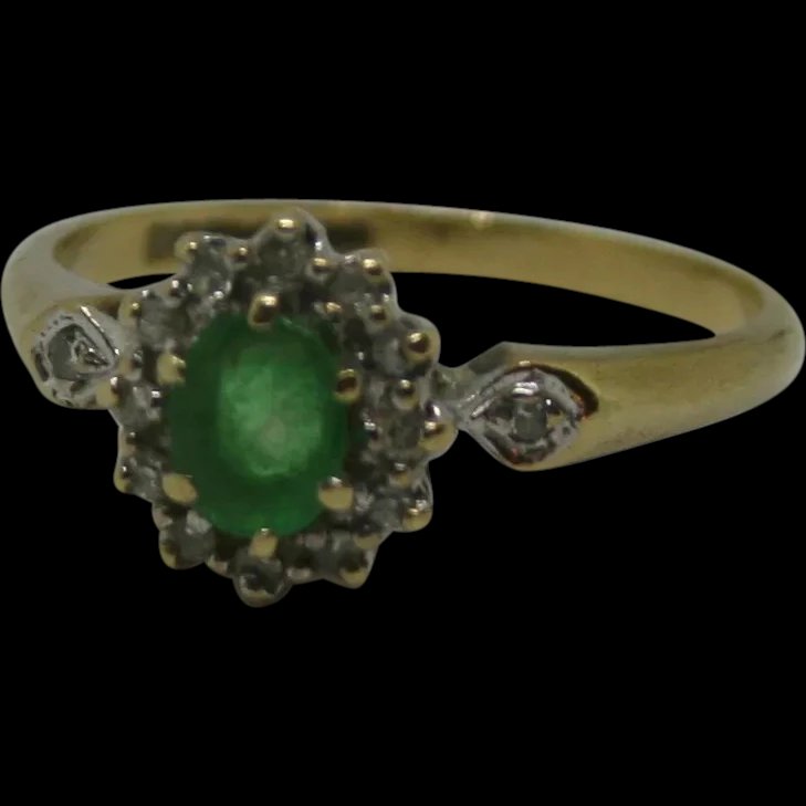 9ct Yellow Gold Emerald & Diamond Flower Head Ring UK Size L+ US 6
