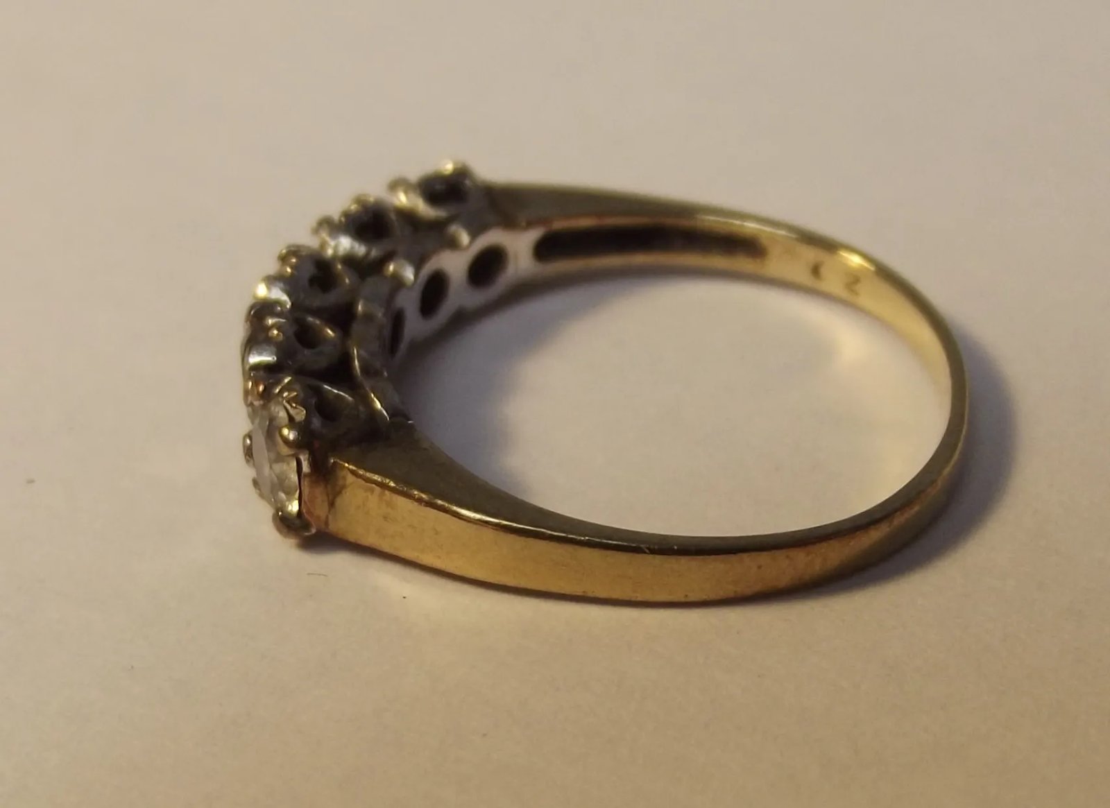 9ct Yellow Gold Five Stone 1.0 CTW Cubic Zirconia Ring UK Size M (US 6 ¼)