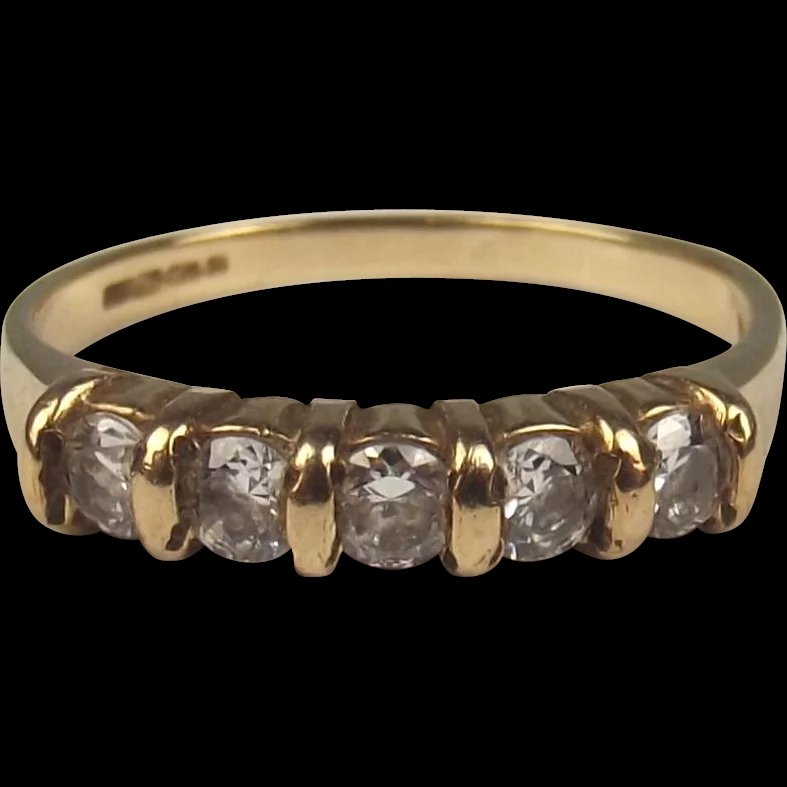 9ct Yellow Gold Five Stone Cubic Zirconia Ring UK Size K US 5 ¼