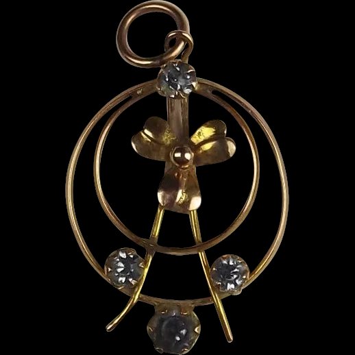 9ct Yellow Gold & Glass Pendant