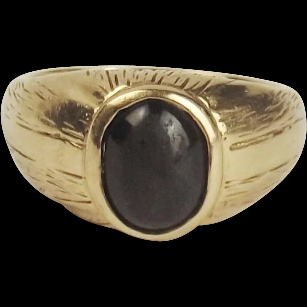 9ct Yellow Gold Onyx Ring UK Size T+ US 9 ¾