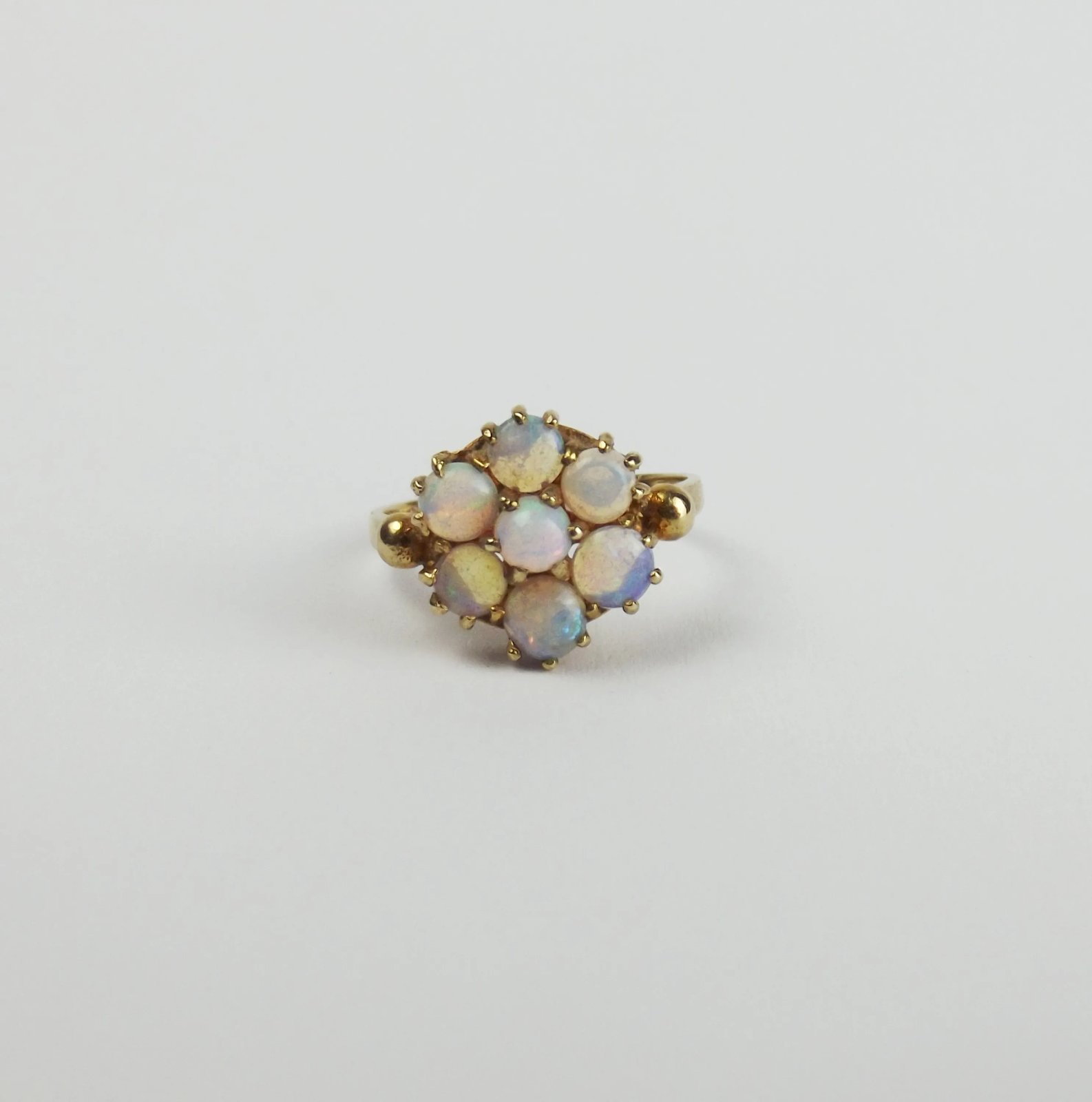 9ct Yellow Gold Opal Flower Head Ring UK Size K ¼ US 5 ¼