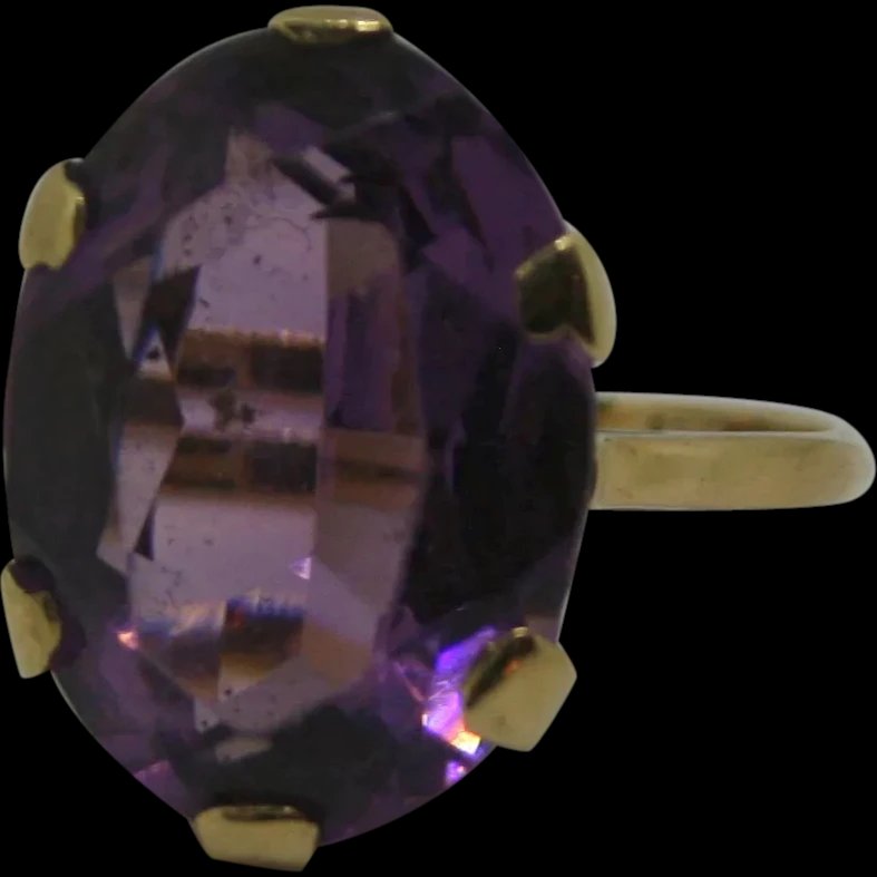 9ct Yellow Gold Purple Glass Ring UK Size R US 8 ½