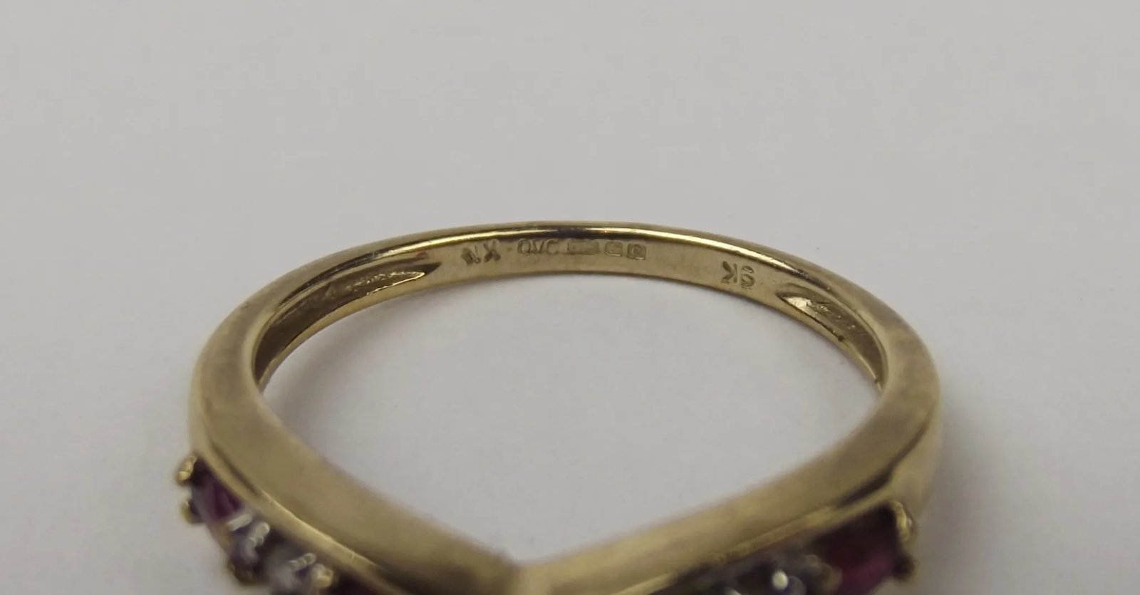9ct Yellow Gold Ruby & Diamond Wishbone Ring UK Size M+ US 6 ¼