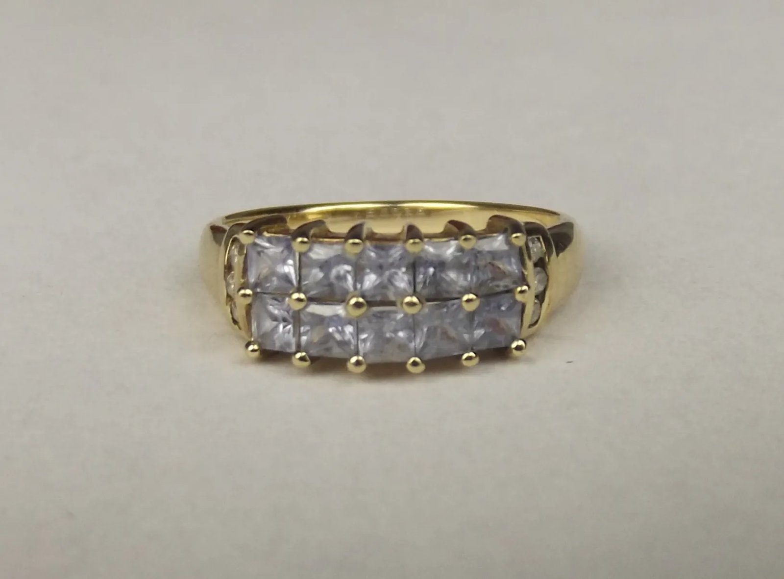 9ct Yellow Gold Topaz & Diamond Cluster Ring UK Size N US 6 ½
