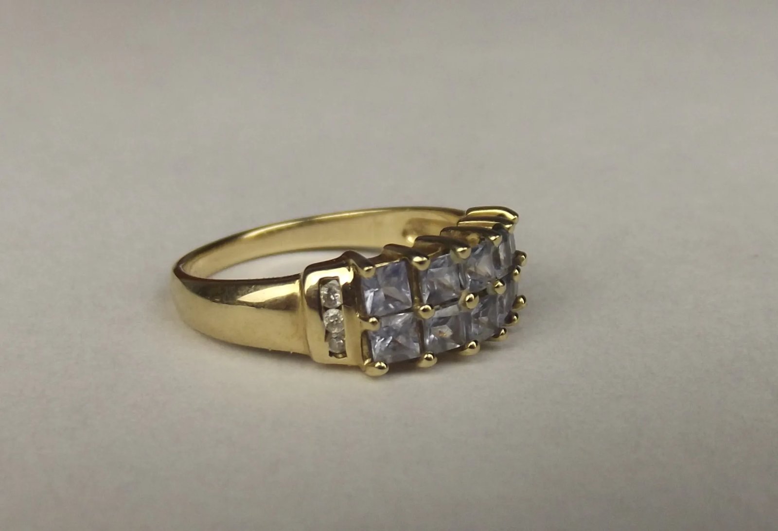 9ct Yellow Gold Topaz & Diamond Cluster Ring UK Size N US 6 ½