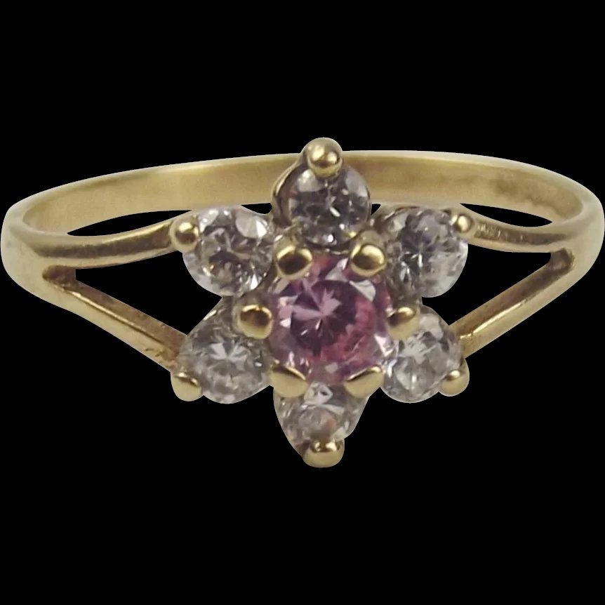 9ct Yellow Gold Zirconia Flower Head Ring UK Size N+ US 7