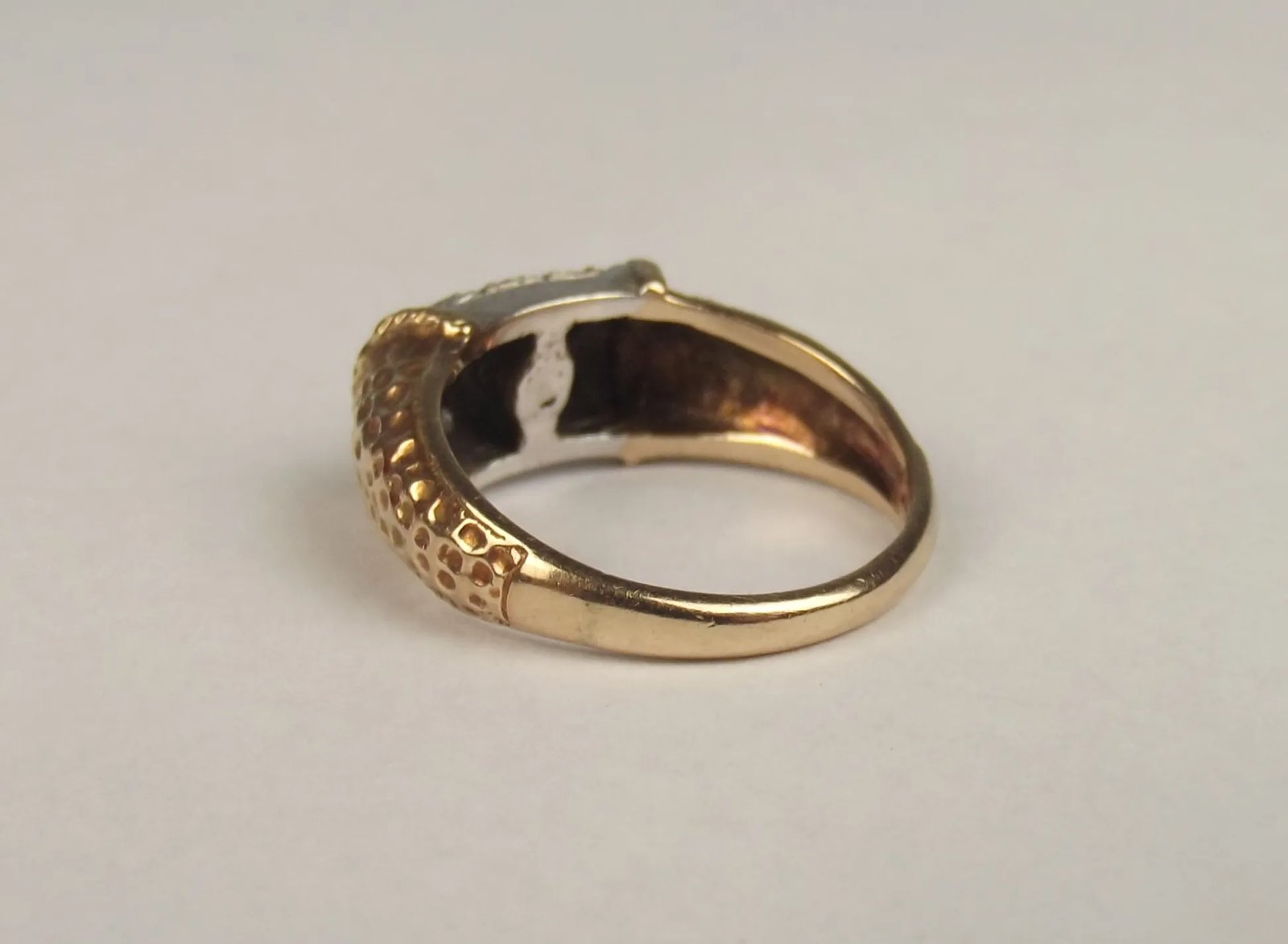 9ct Yellow & White Gold Diamond Ring UK Size M+ US 6 ¼