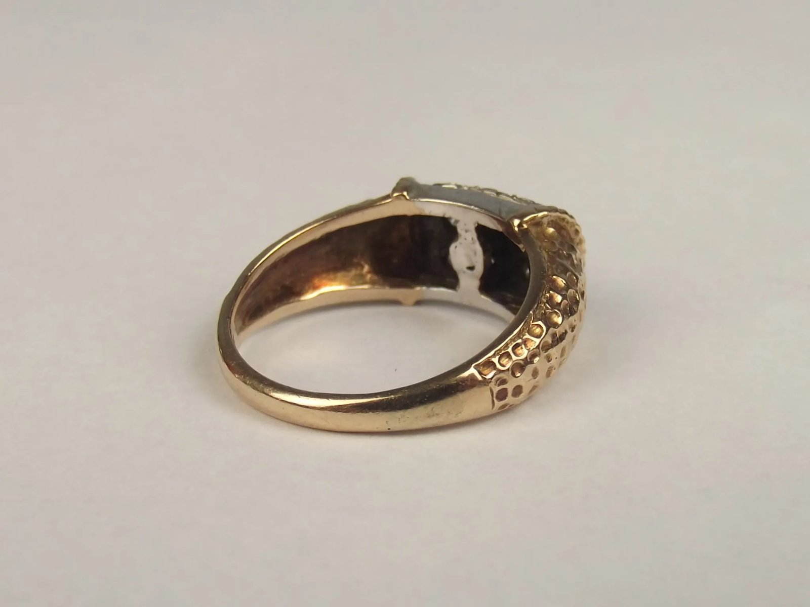 9ct Yellow & White Gold Diamond Ring UK Size M+ US 6 ¼