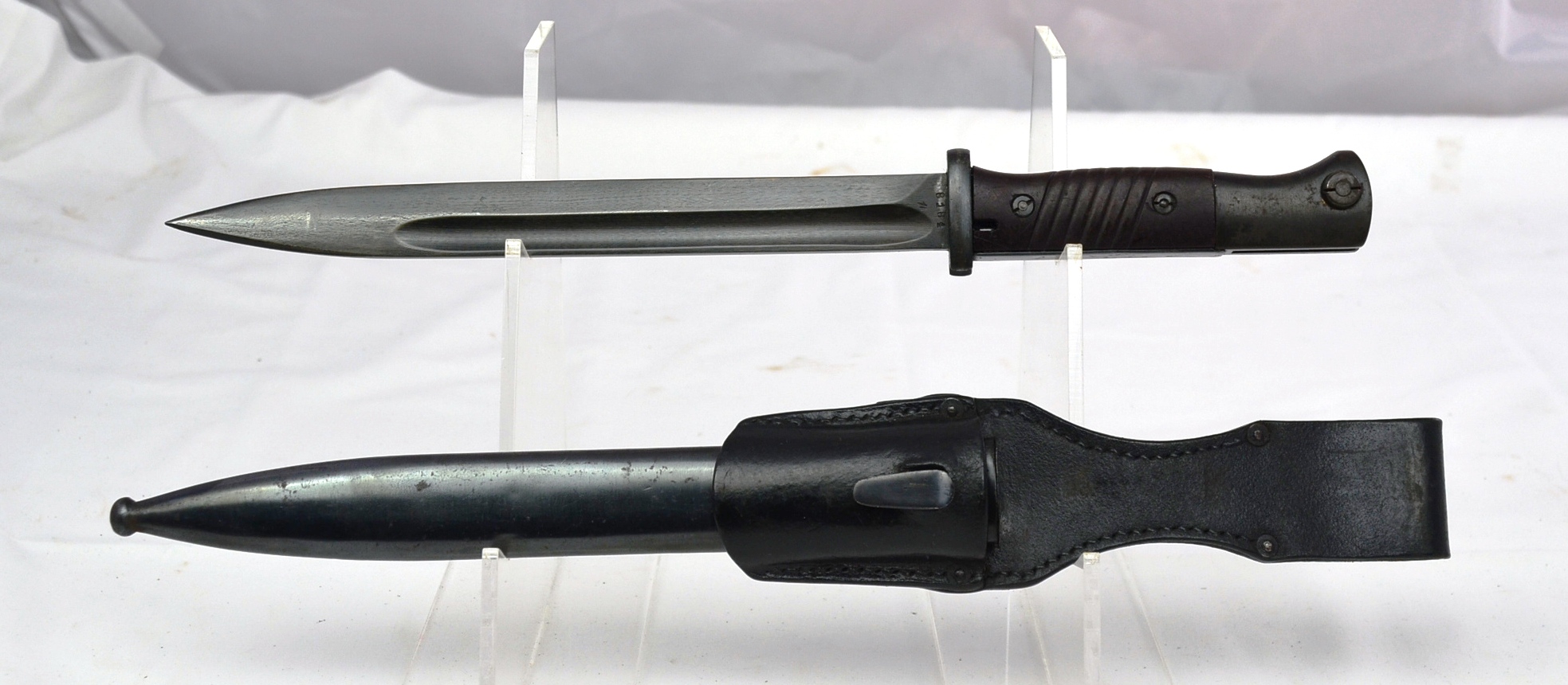 German WW2 K98 Bayonet With Frog And Scabbard In Excellent Condition