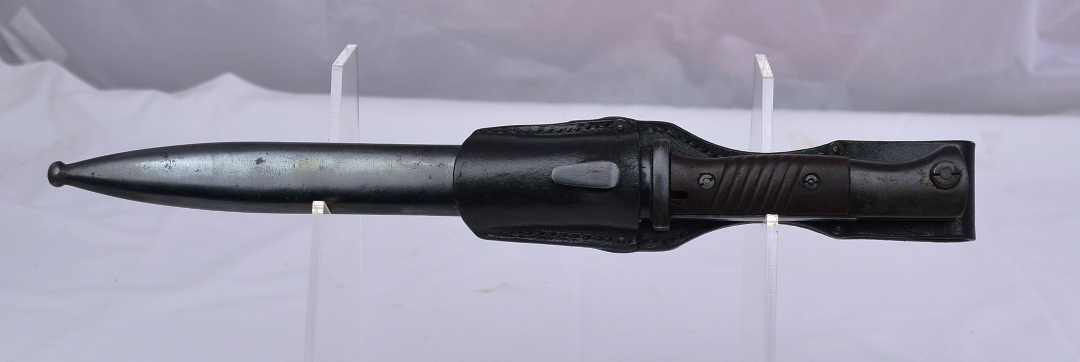 German WW2 K98 Bayonet With Frog And Scabbard In Excellent Condition - Image 7