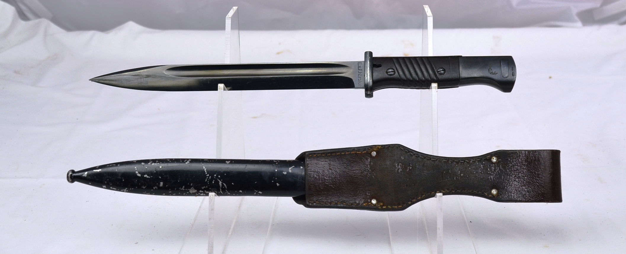 WW2 German K98 Bayonet With Perfect Horster Blued Blade Including Scabbard And Frog - Image 3