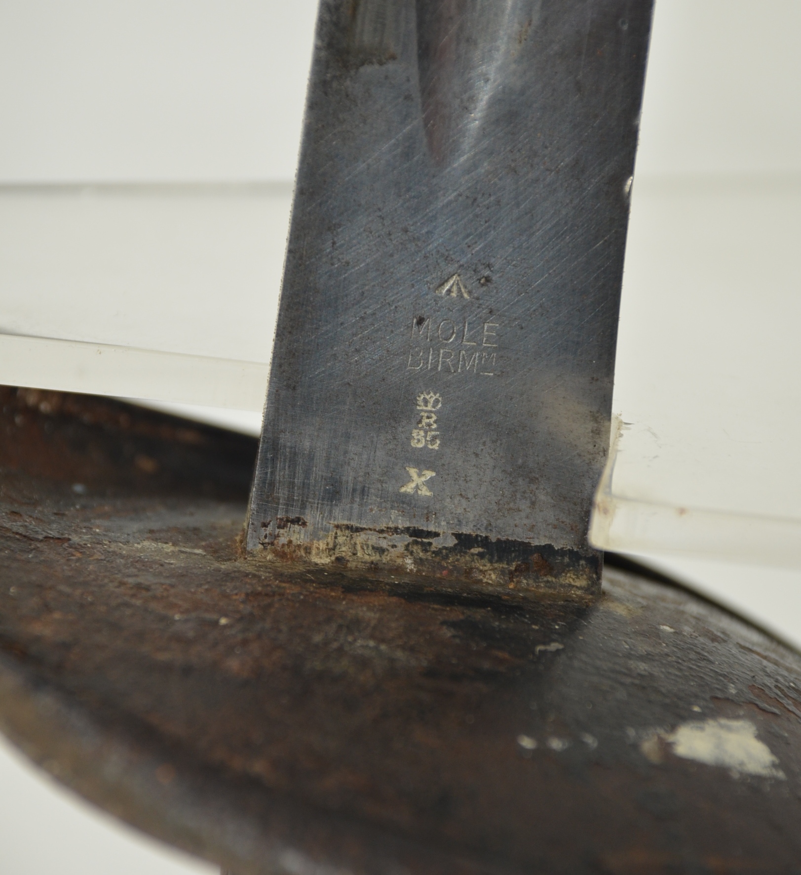 A British Royal Naval 1900 Pattern Boarding Cutlass By Mole Birmingham With Scabbard - Image 6